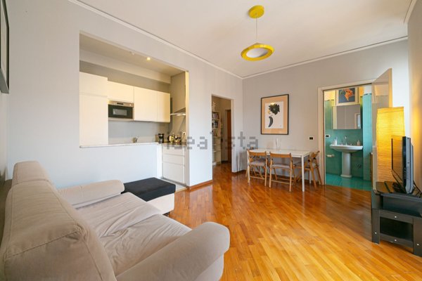 appartamento in vendita a Milano in zona Sempione