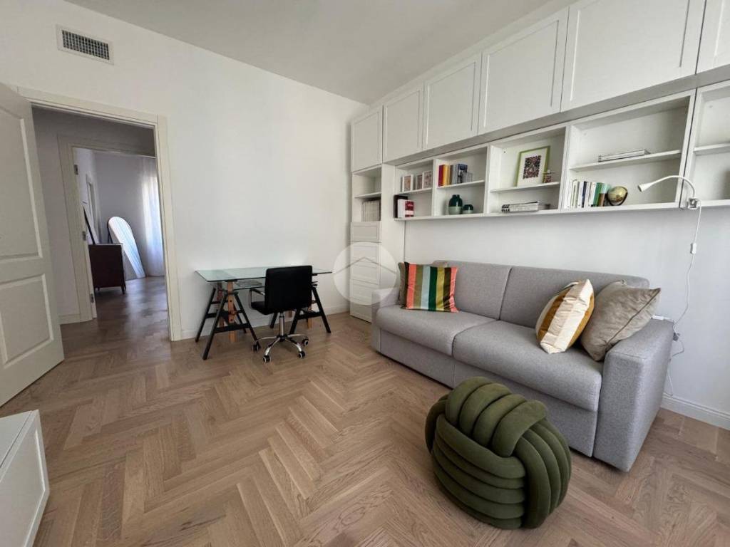 appartamento in vendita a Milano in zona Porta Vittoria