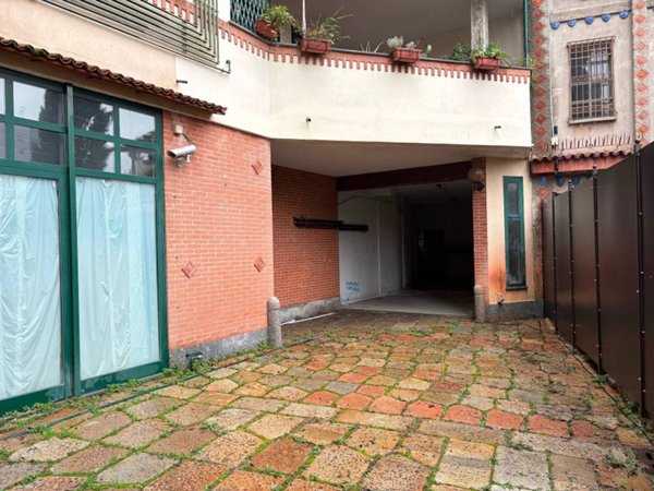 appartamento in vendita a Milano in zona San Cristoforo