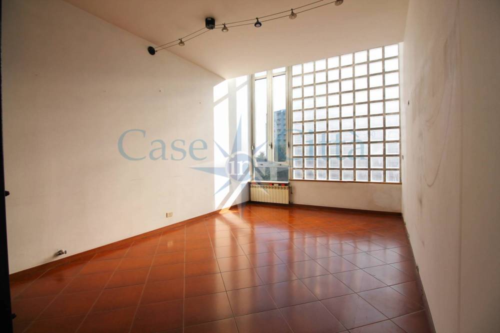 appartamento in vendita a Milano in zona Gallaratese