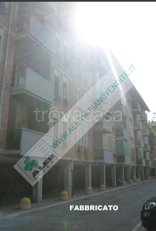 appartamento in vendita a Milano in zona Gallaratese