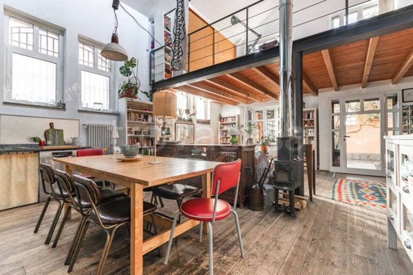 casa indipendente in vendita a Milano in zona Bocconi