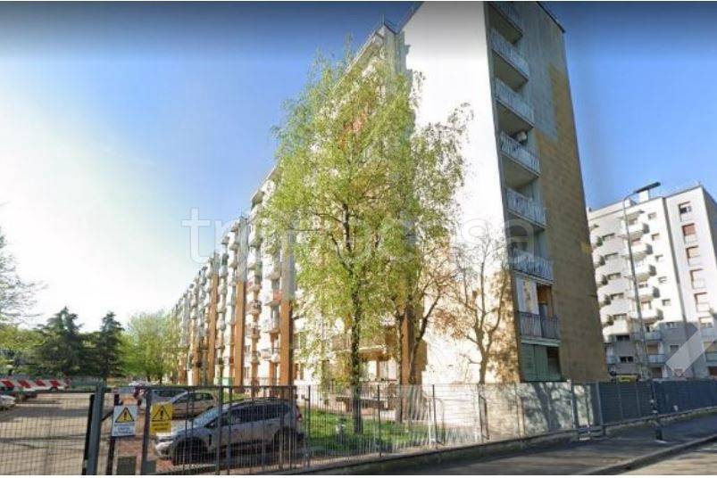 appartamento in vendita a Milano in zona Quarto Oggiaro