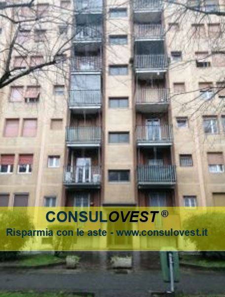 appartamento in vendita a Milano in zona Gallaratese