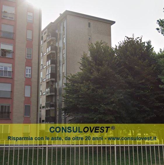 appartamento in vendita a Milano in zona Gallaratese