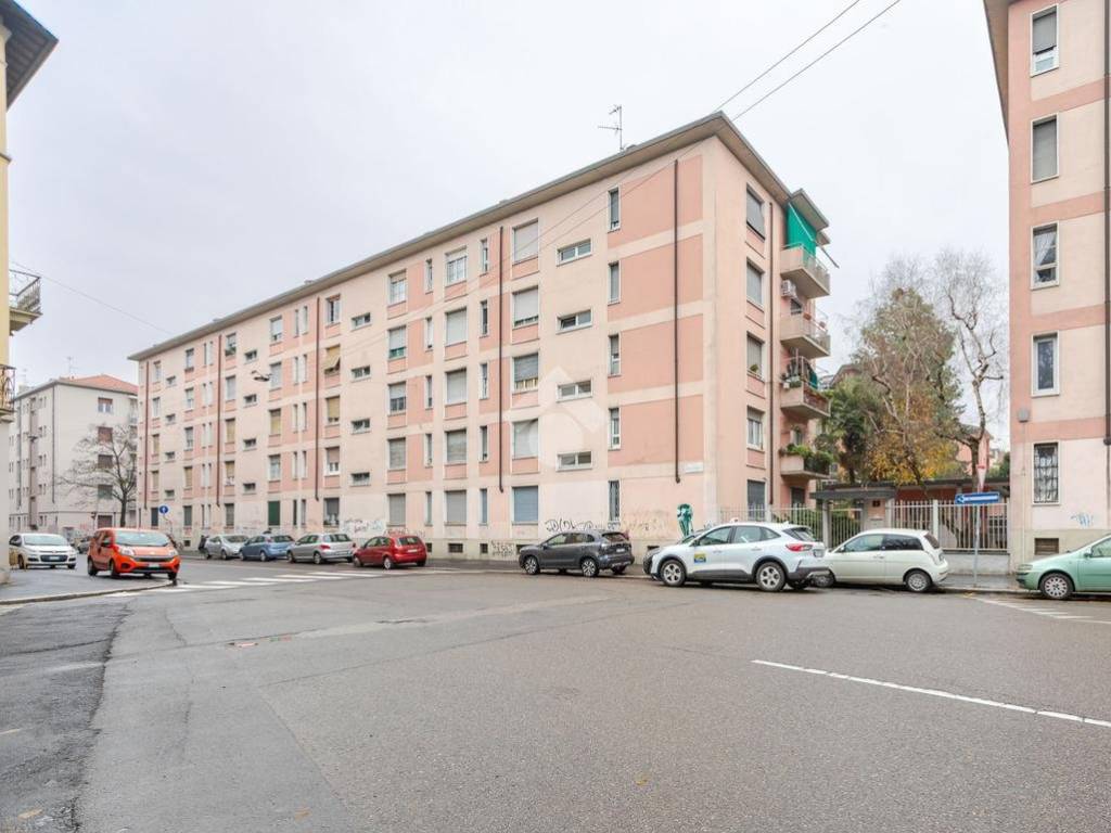 appartamento in vendita a Milano in zona Villapizzone