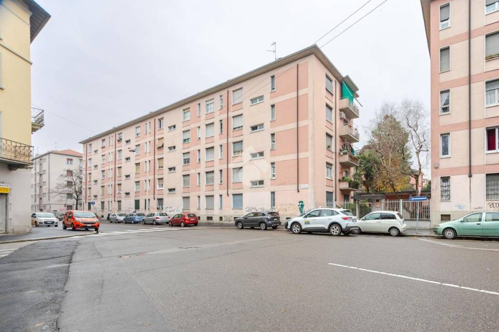 appartamento in vendita a Milano in zona Villapizzone
