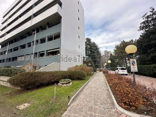 appartamento in vendita a Milano in zona Quarto Cagnino