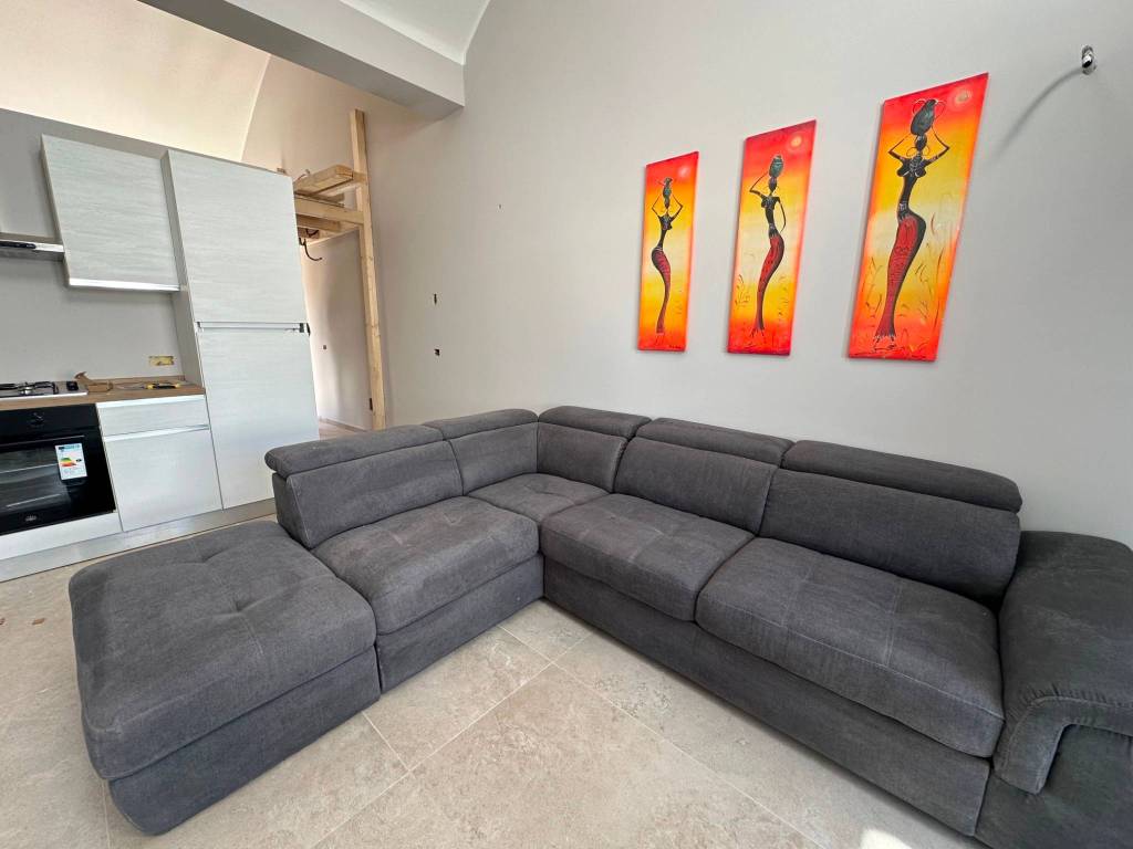 appartamento in vendita a Milano in zona Adriano