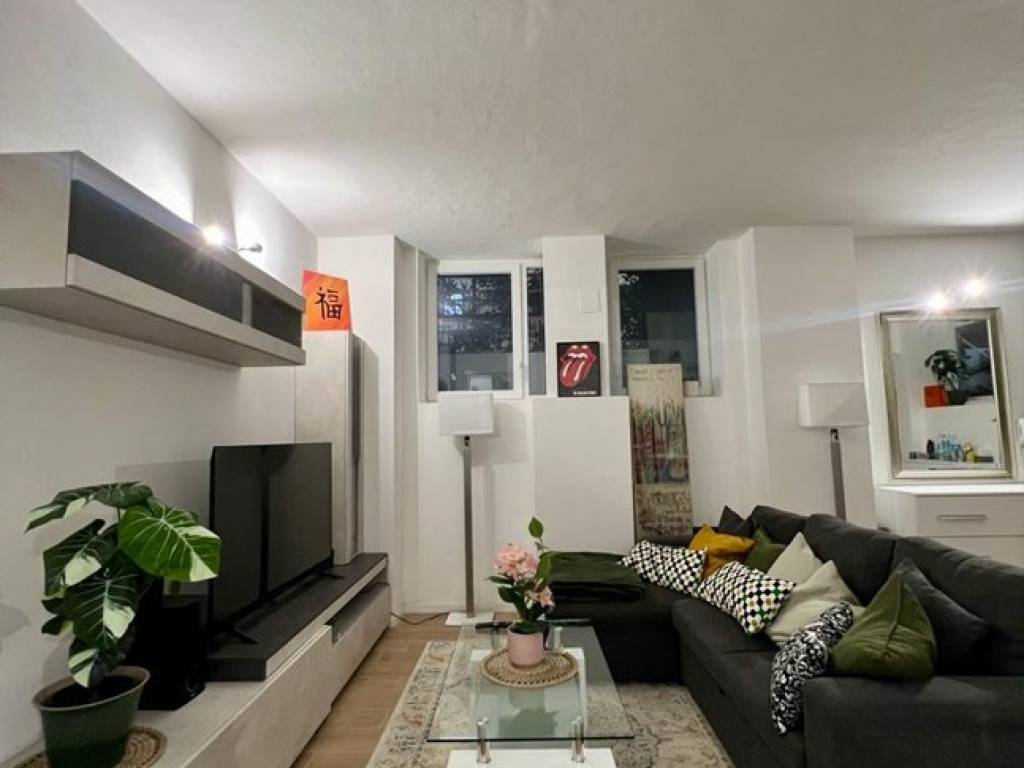 appartamento in vendita a Milano in zona Città Studi