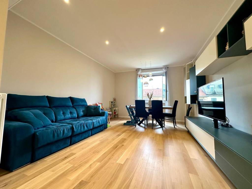 appartamento in vendita a Milano in zona Città Studi