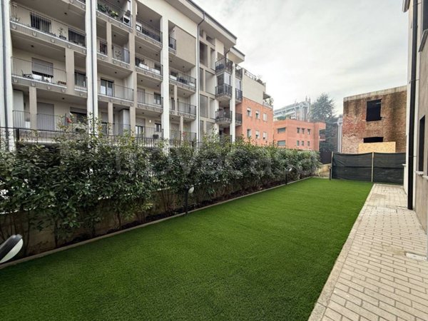 appartamento in vendita a Milano in zona Greco