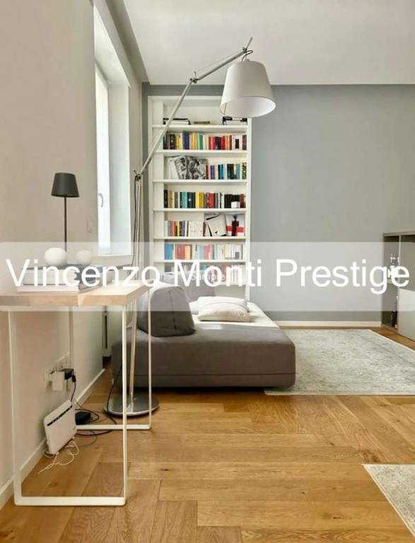appartamento in vendita a Milano in zona Cadorna