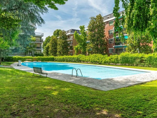 appartamento in vendita a Milano in zona Trenno