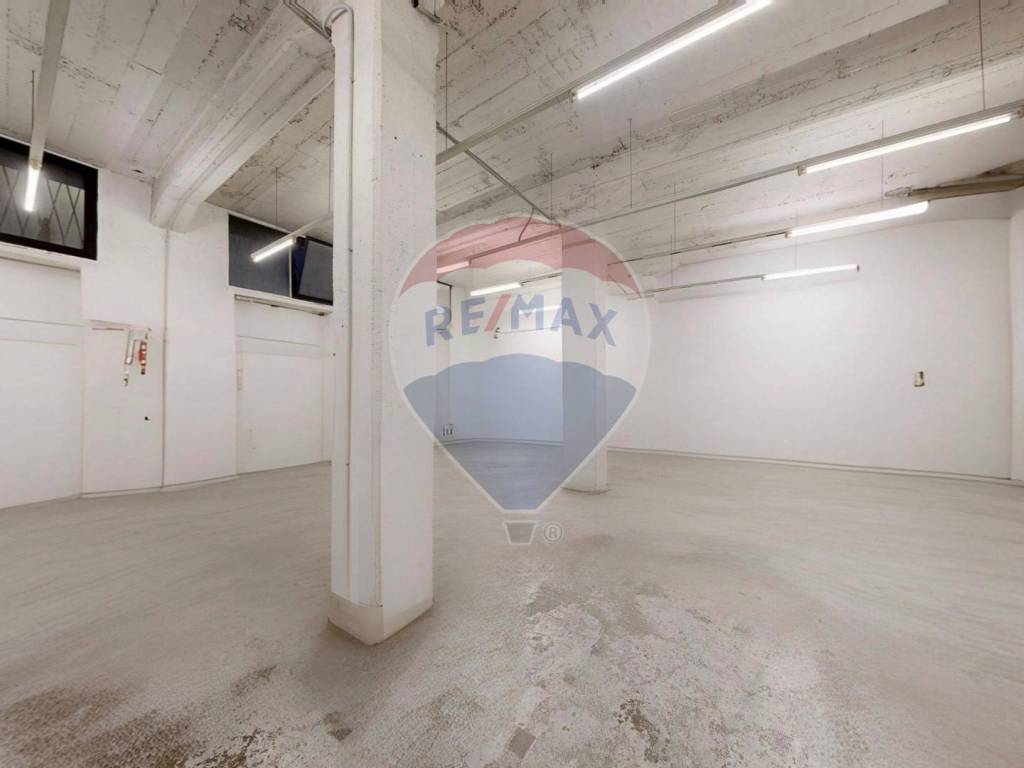 negozio in vendita a Milano