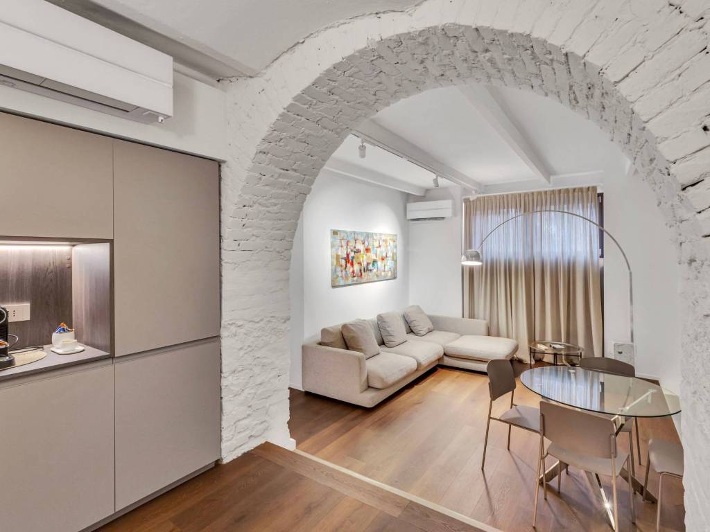 appartamento in vendita a Milano in zona Solari