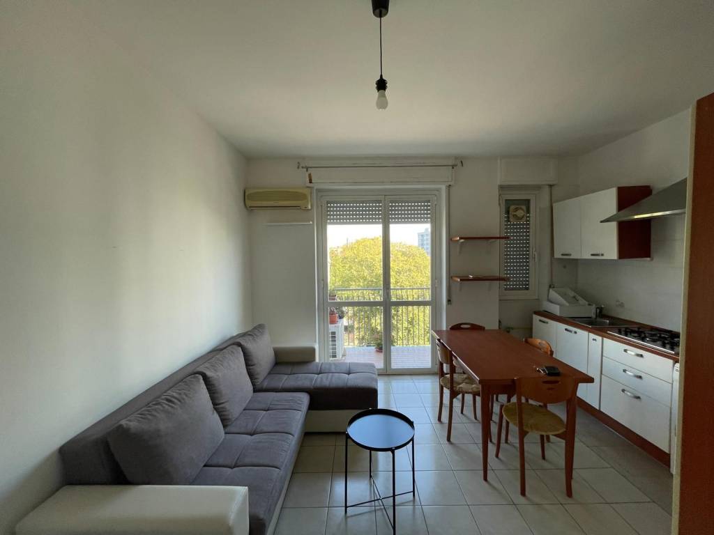 appartamento in vendita a Milano in zona Baggio