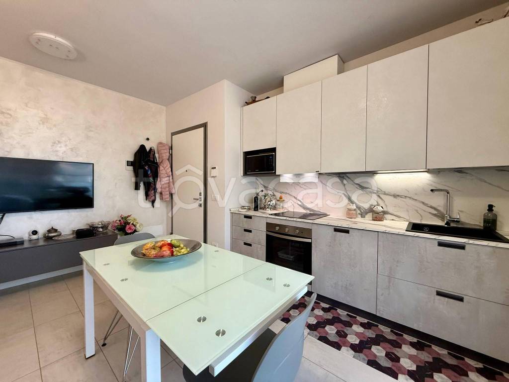 appartamento in vendita a Milano in zona Forlanini