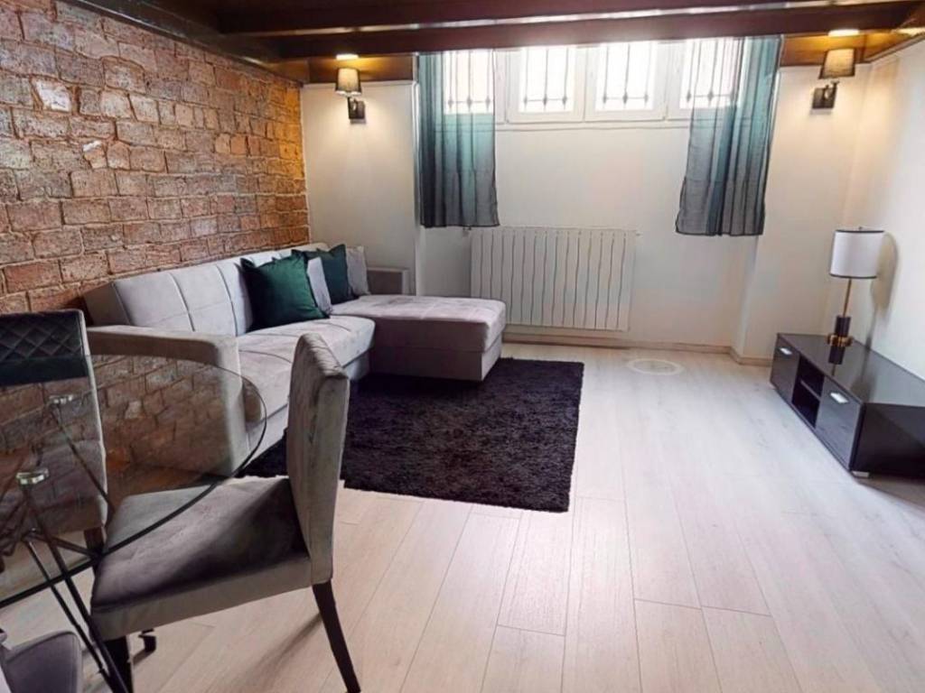 appartamento in vendita a Milano in zona Isola