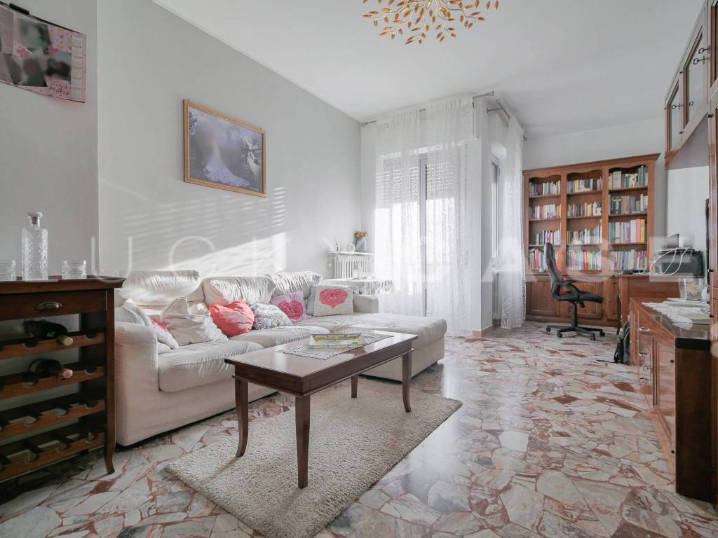 appartamento in vendita a Milano in zona Affori