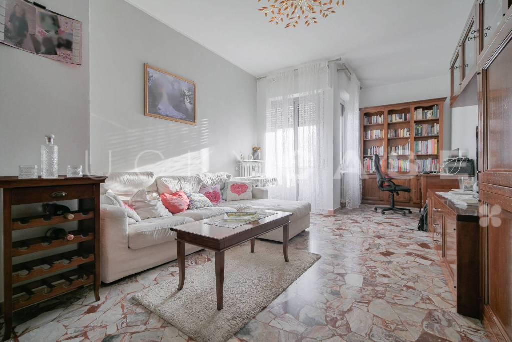 appartamento in vendita a Milano in zona Affori