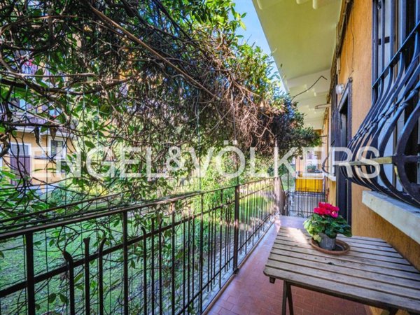 appartamento in vendita a Milano in zona Cadorna