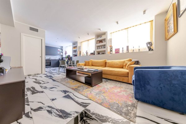 ufficio in vendita a Milano