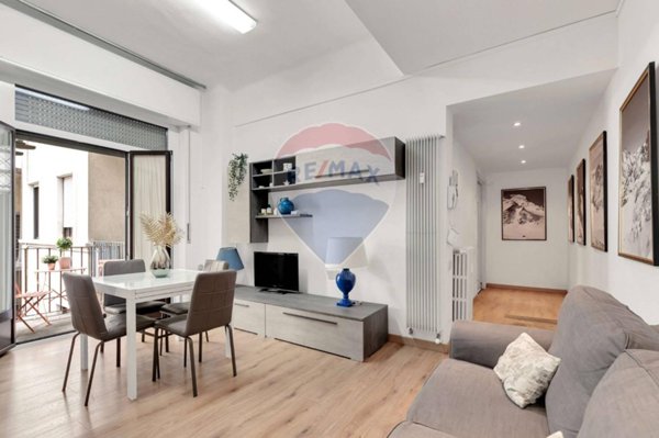 appartamento in vendita a Milano in zona Centro Direzionale