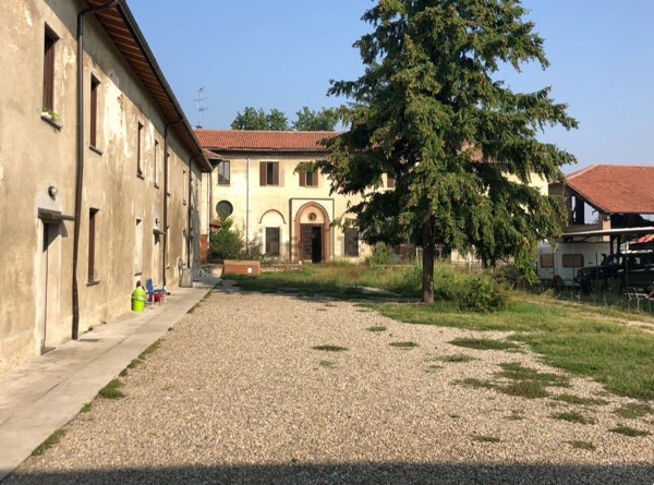 appartamento in vendita a Milano in zona Gratosoglio