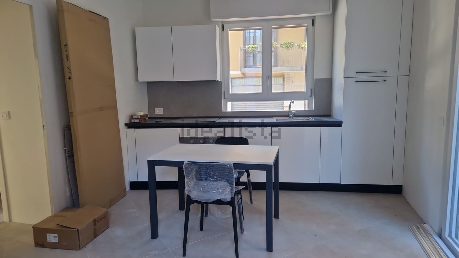 appartamento in vendita a Milano in zona Porta Vittoria