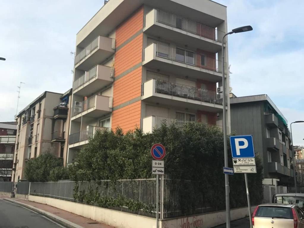 appartamento in vendita a Milano in zona Affori
