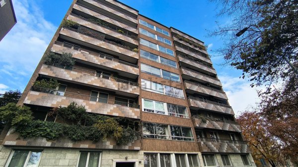 appartamento in vendita a Milano in zona Il Portello