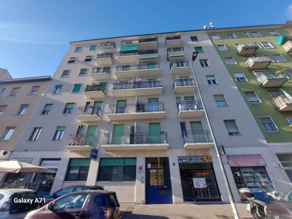 appartamento in vendita a Milano in zona Barona