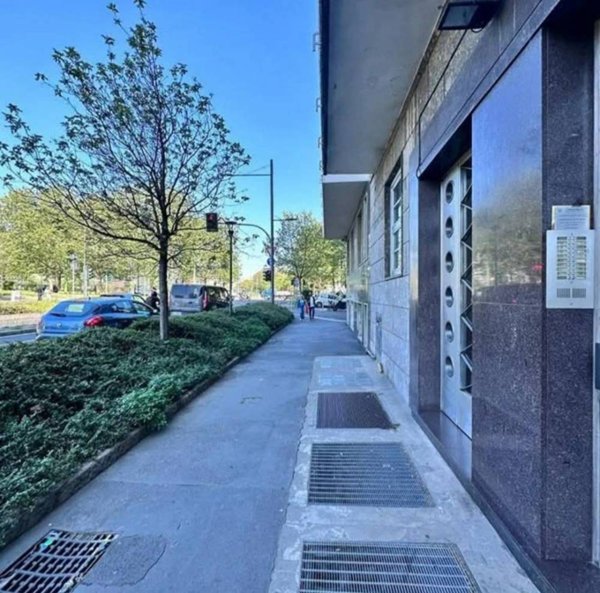 appartamento in vendita a Milano in zona Porta Vittoria