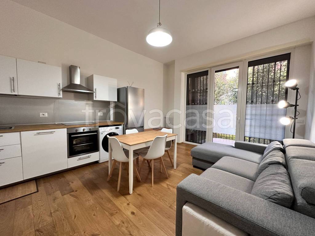 appartamento in vendita a Milano in zona Loreto