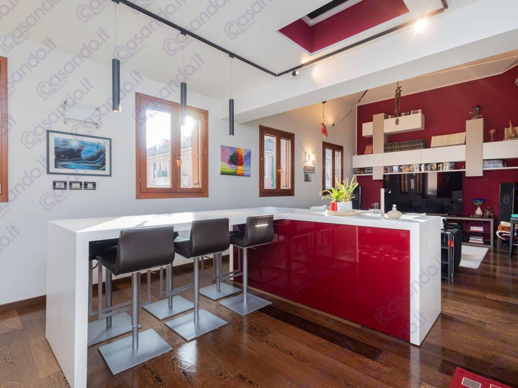 appartamento in vendita a Milano in zona Porta Genova