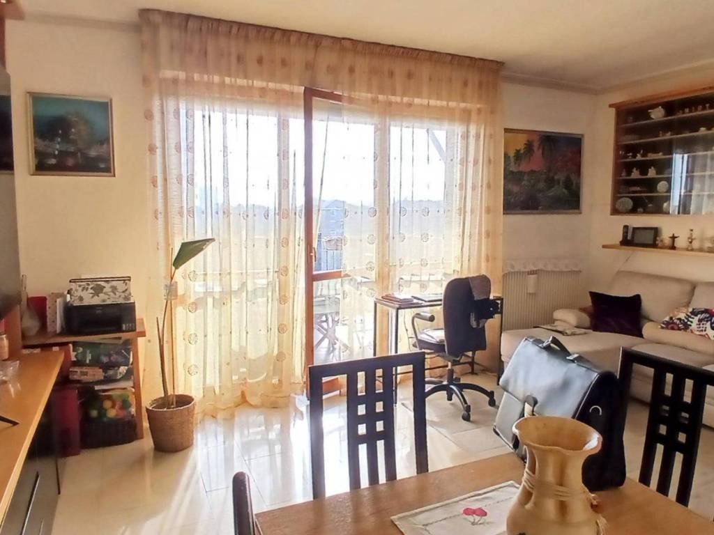 appartamento in vendita a Milano in zona Crescenzago