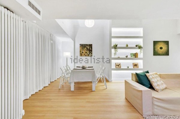 ufficio in vendita a Milano in zona Porta Genova