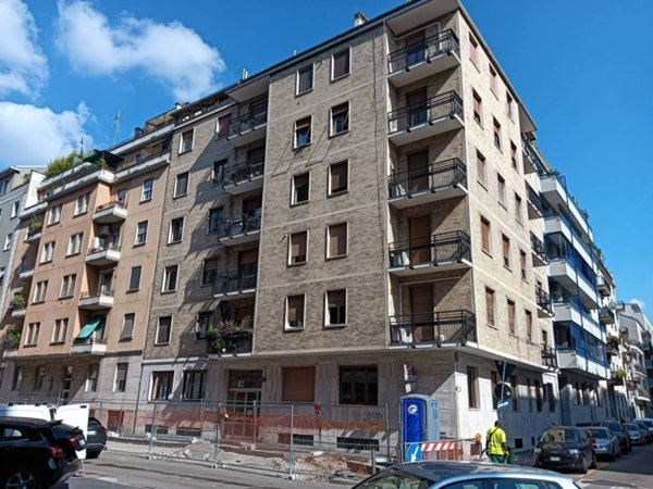 appartamento in vendita a Milano in zona Barona