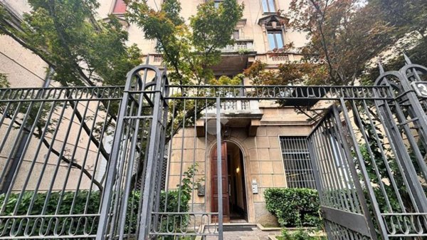 negozio in vendita a Milano in zona Maciachini