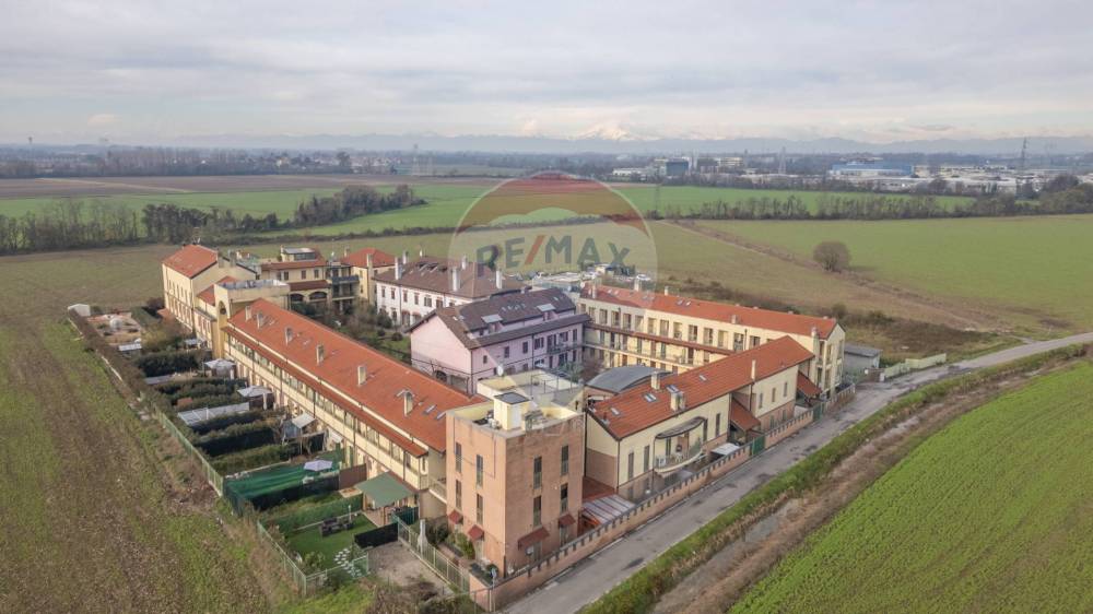 appartamento in vendita a Milano in zona Muggiano