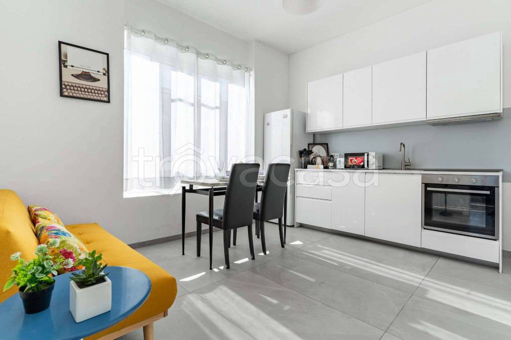 appartamento in vendita a Milano in zona Gratosoglio