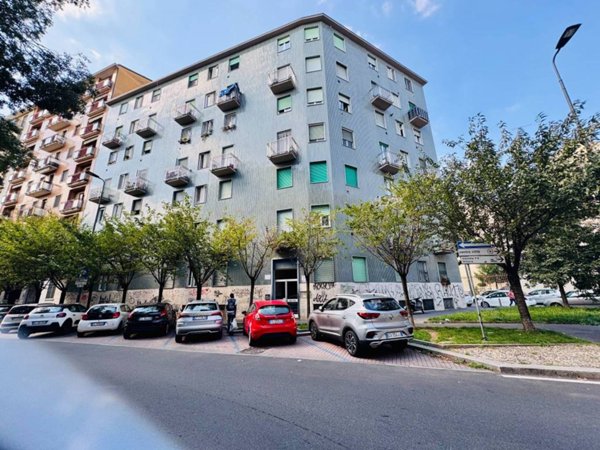 appartamento in vendita a Milano in zona Piazzale Lodi