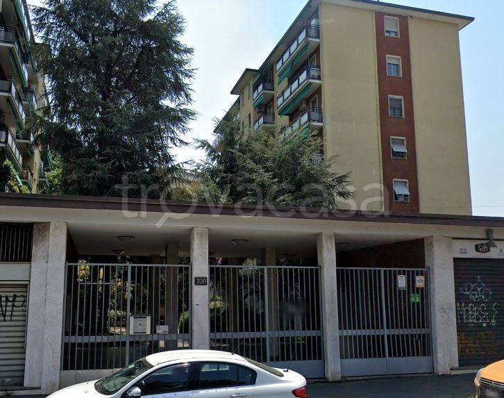 appartamento in vendita a Milano in zona Crescenzago
