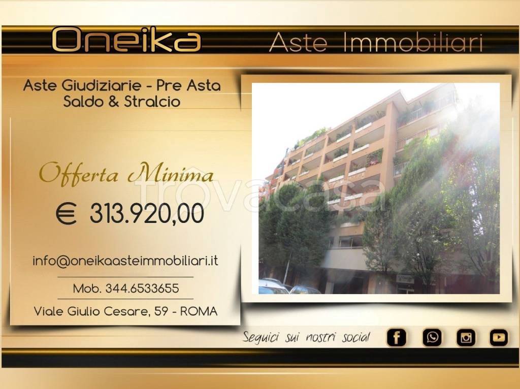 appartamento in vendita a Milano in zona Adriano