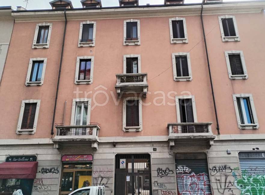 appartamento in vendita a Milano in zona Segnano