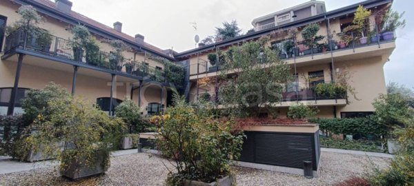 appartamento in vendita a Milano in zona Bocconi