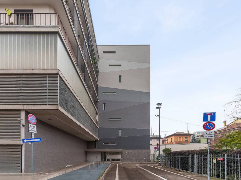 appartamento in vendita a Milano in zona Ghisolfa