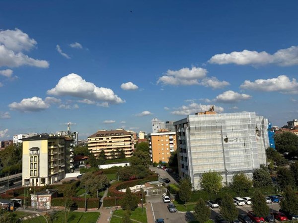 appartamento in vendita a Milano in zona Famagosta