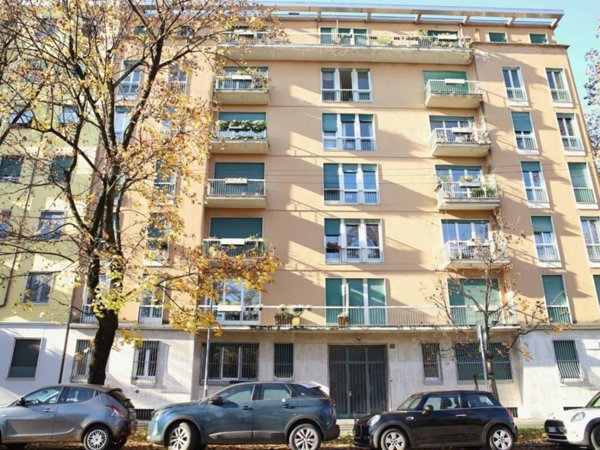 appartamento in vendita a Milano in zona Bocconi